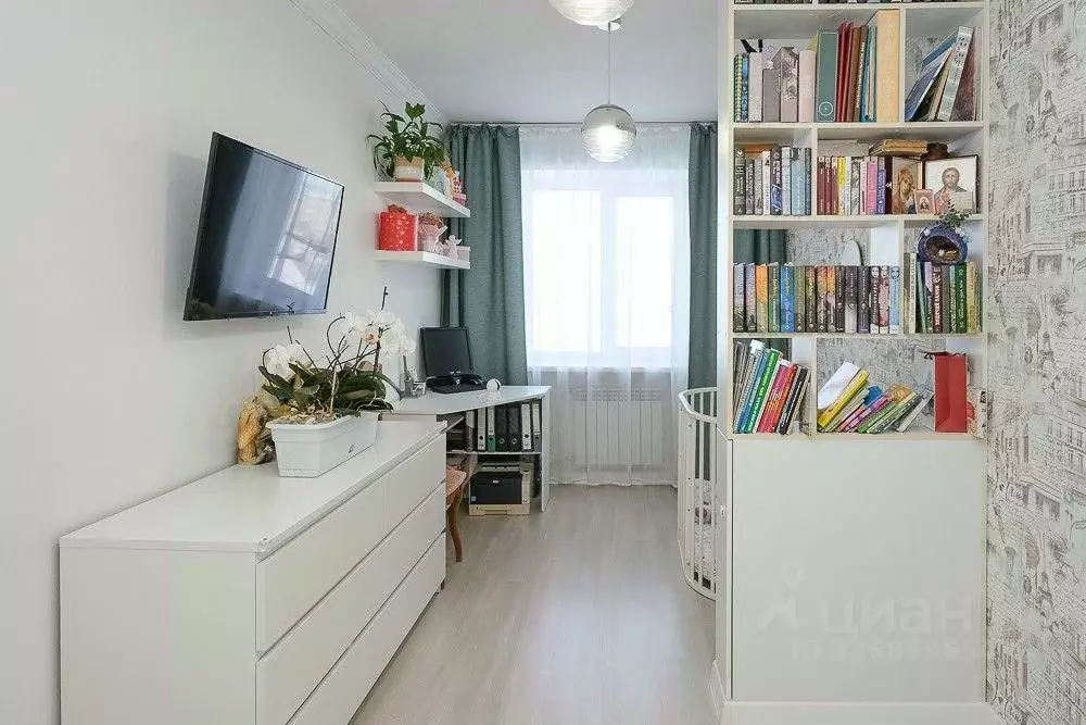 3-к кв. Омская область, Омск Революционная ул., 13 (59.5 м) - Фото 1