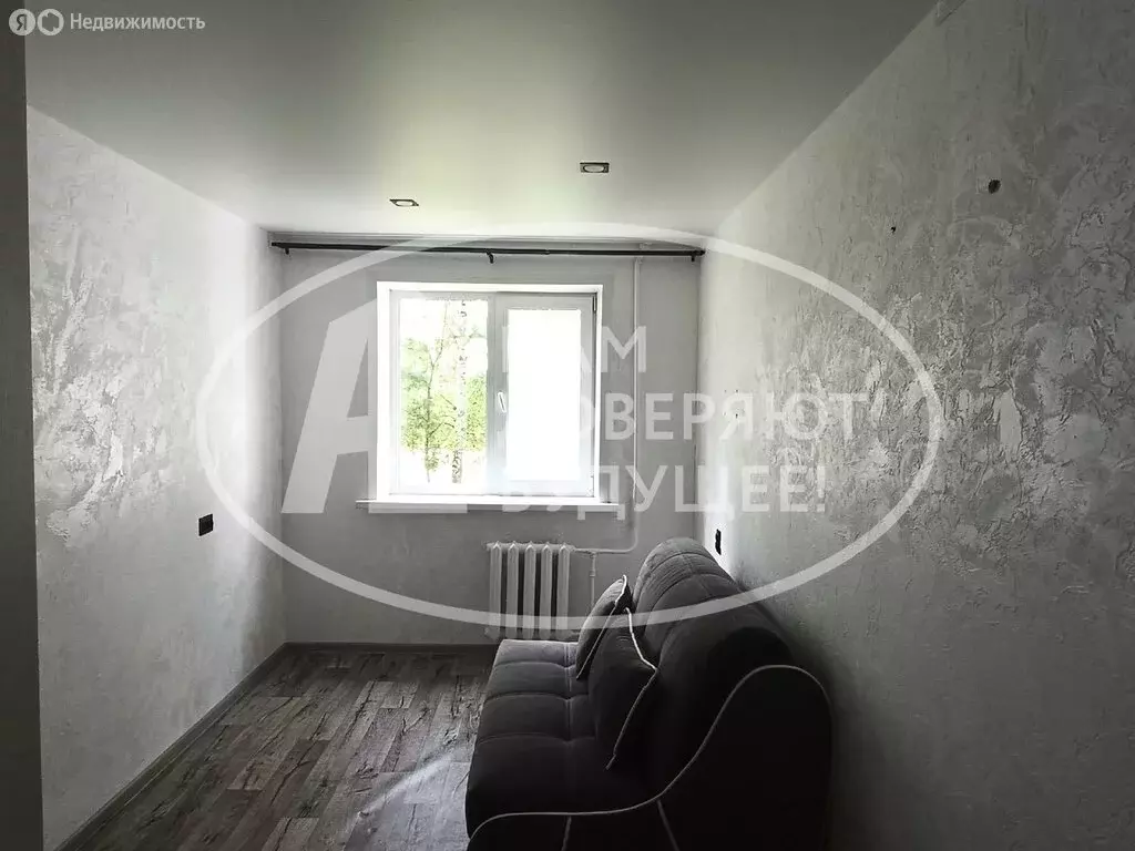 3-комнатная квартира: Добрянка, улица Энергетиков, 25 (57.8 м) - Фото 0