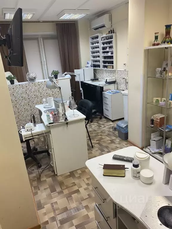 Помещение свободного назначения в Красноярский край, Красноярск ... - Фото 1