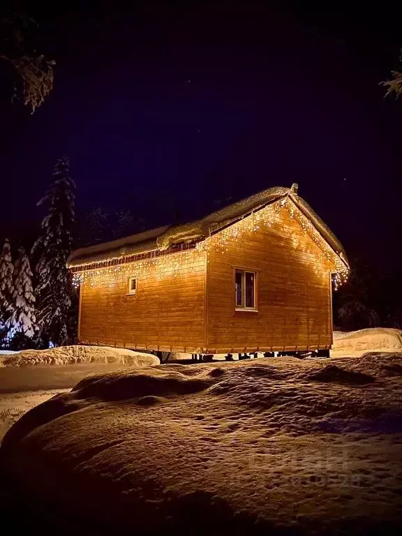Дом в Мурманская область, Кольский район, Мурмаши пгт ул. Цесарского, ... - Фото 1