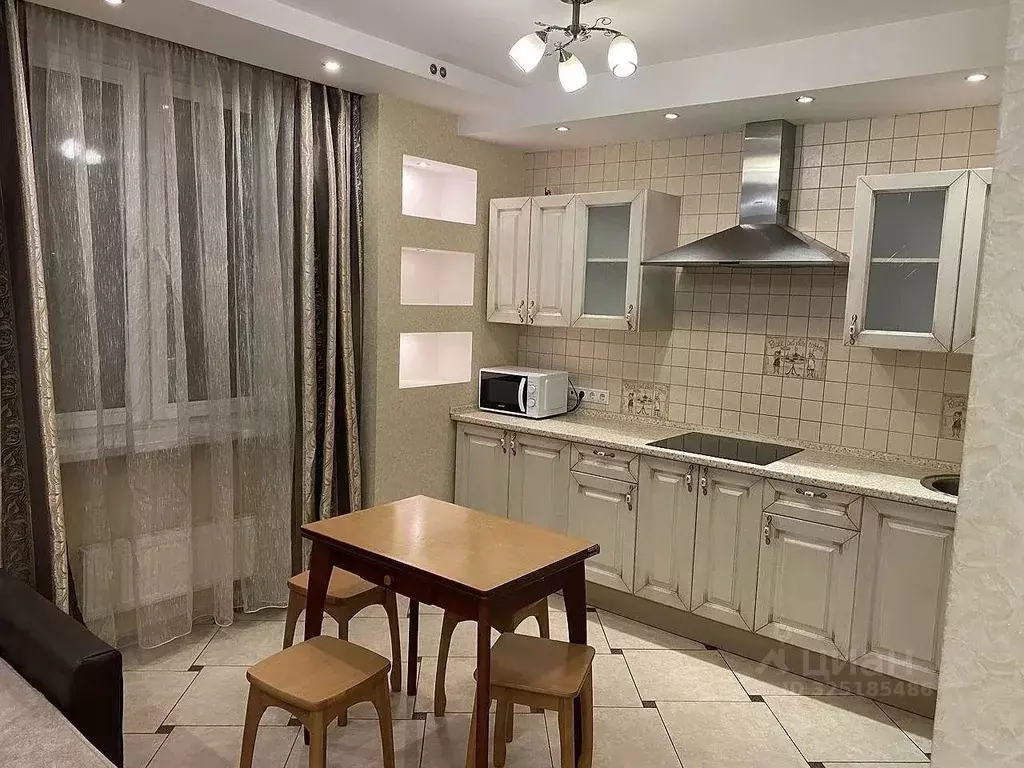 3-к кв. Москва ул. Чистова, 16к5 (74.0 м) - Фото 1