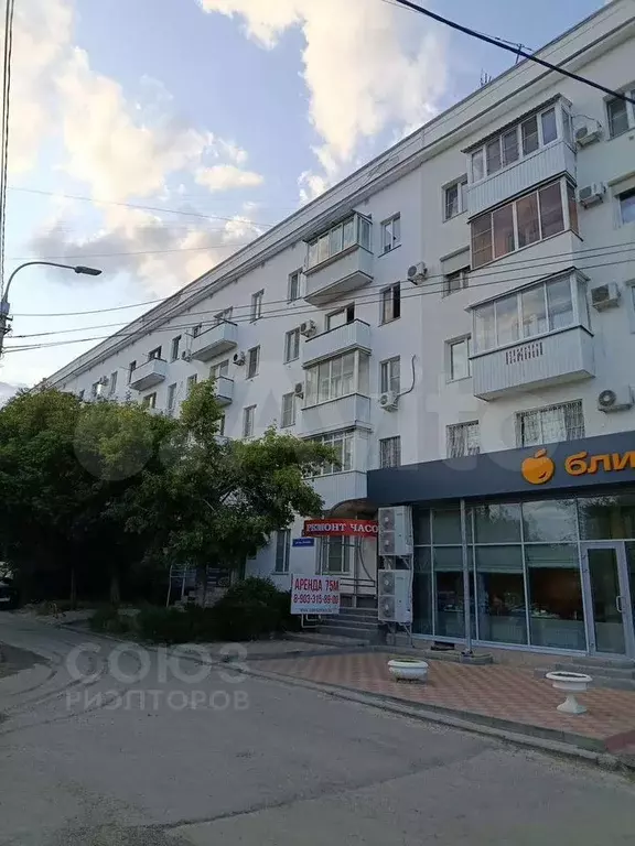 1-к. квартира, 32 м, 1/5 эт. - Фото 0