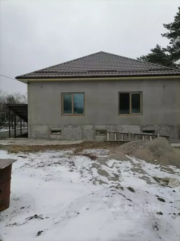 Дом в Ставропольский край, Ессентуки Ветеран СТ,  (150 м) - Фото 1