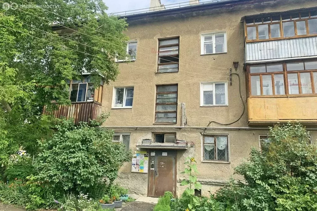 2-комнатная квартира: Верхняя Пышма, улица Чкалова, 2 (42 м) - Фото 1