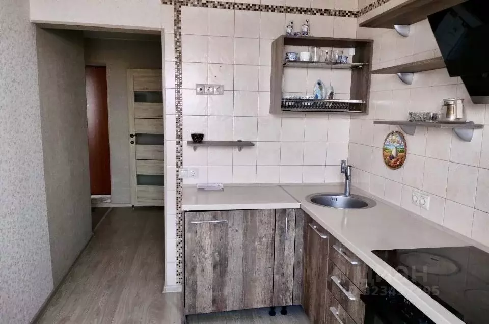 2-к кв. Хабаровский край, Хабаровск 1-й мкр, ул. Путевая, 1 (52.0 м) - Фото 1