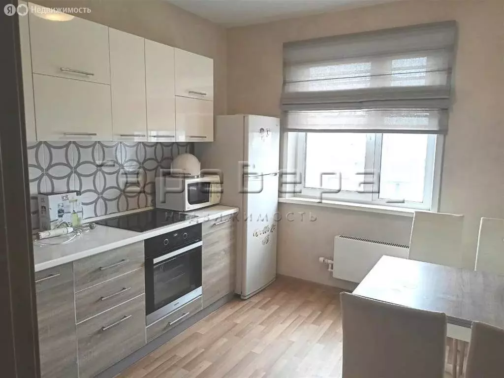 2-комнатная квартира: Красноярск, Свердловская улица, 17В (53 м) - Фото 0