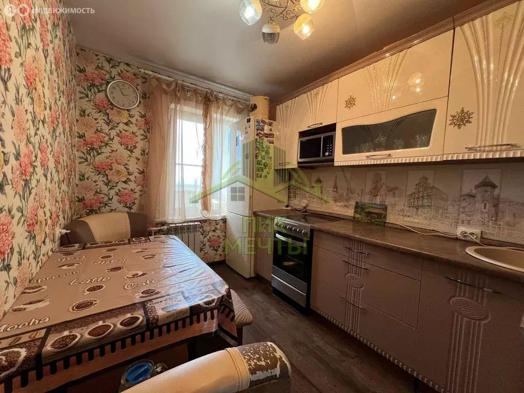 3-комнатная квартира: Улан-Удэ, улица Революции 1905 года, 104А (68.8 ... - Фото 1