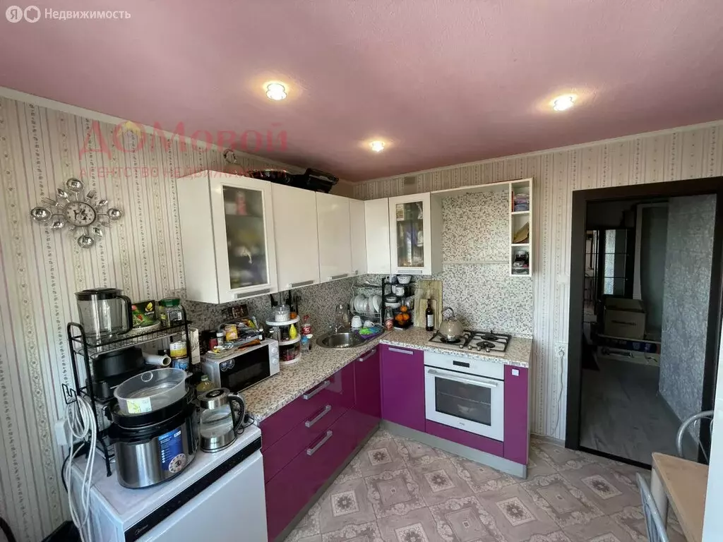 3-комнатная квартира: Смоленск, улица Попова, 121 (70 м) - Фото 1