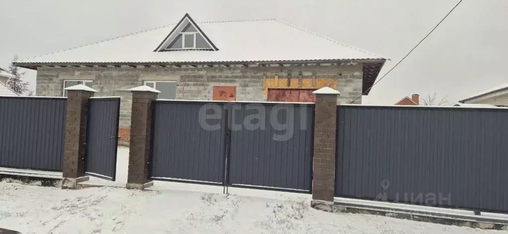 Дом в Белгородская область, Старый Оскол Рождественская ул., 37 (134 ... - Фото 1