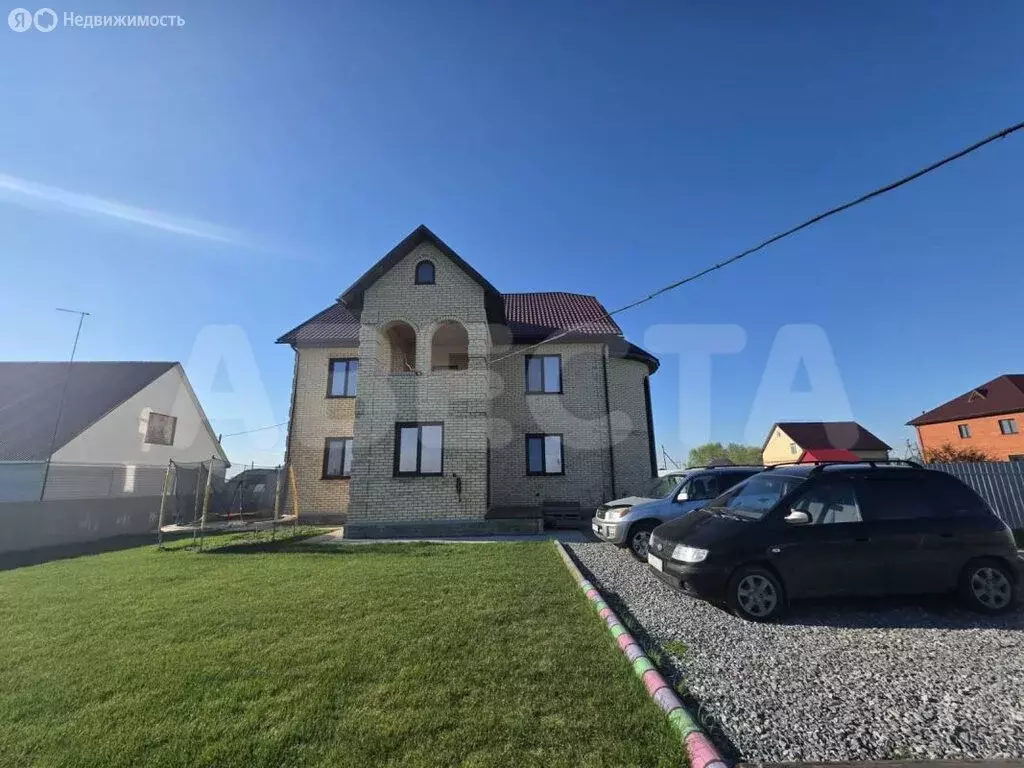 Дом в село Надеждино, Солнечная улица, 3А (230 м) - Фото 1