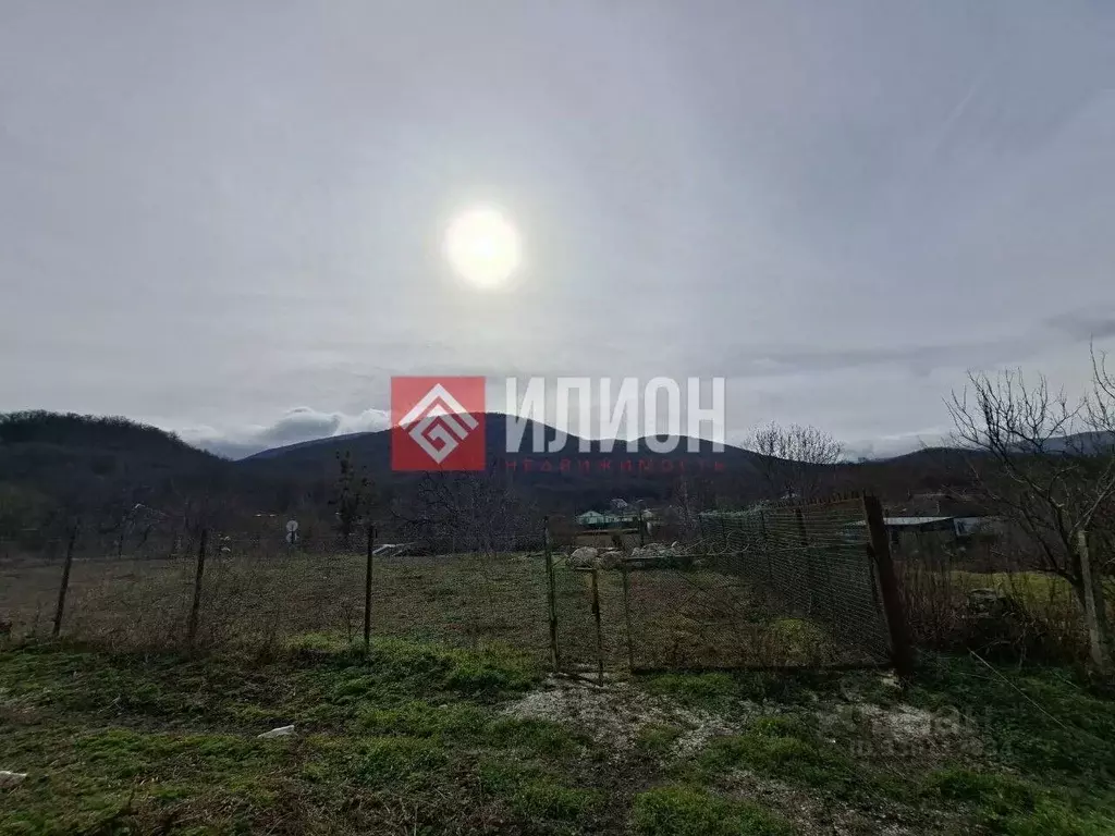 Участок в Крым, Белогорский район, с. Земляничное  (15.9 сот.) - Фото 2