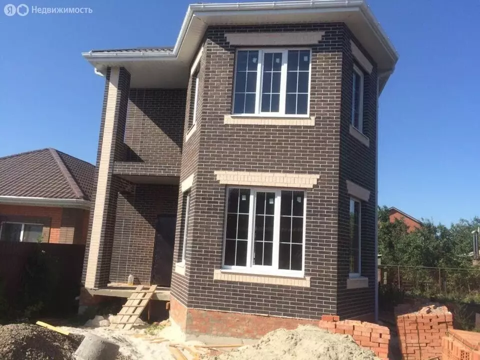 Дом в Ростов-на-Дону, Каскадная улица (150 м) - Фото 1