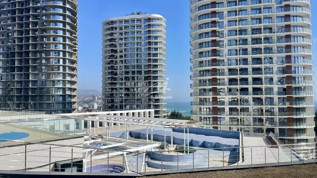 2-к кв. Крым, Алушта ул. Западная, 4к2 (64.2 м) - Фото 0