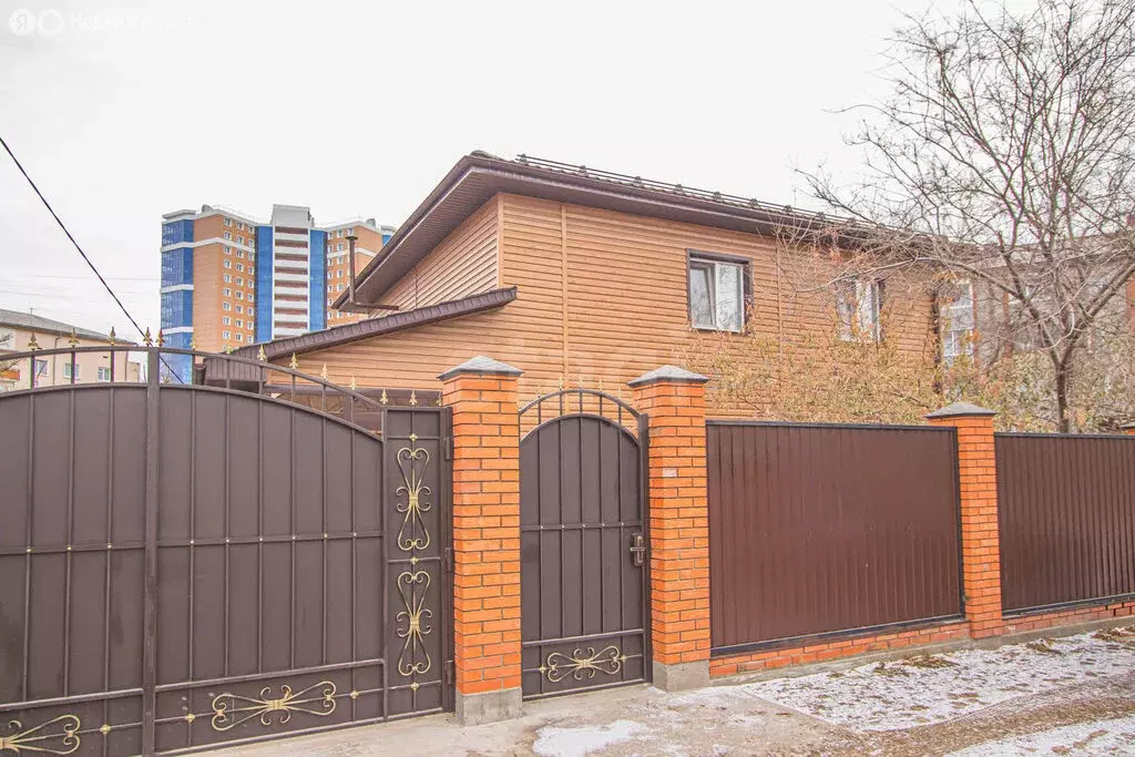 Дом в Улан-Удэ, улица Пестеля (135.2 м) - Фото 1