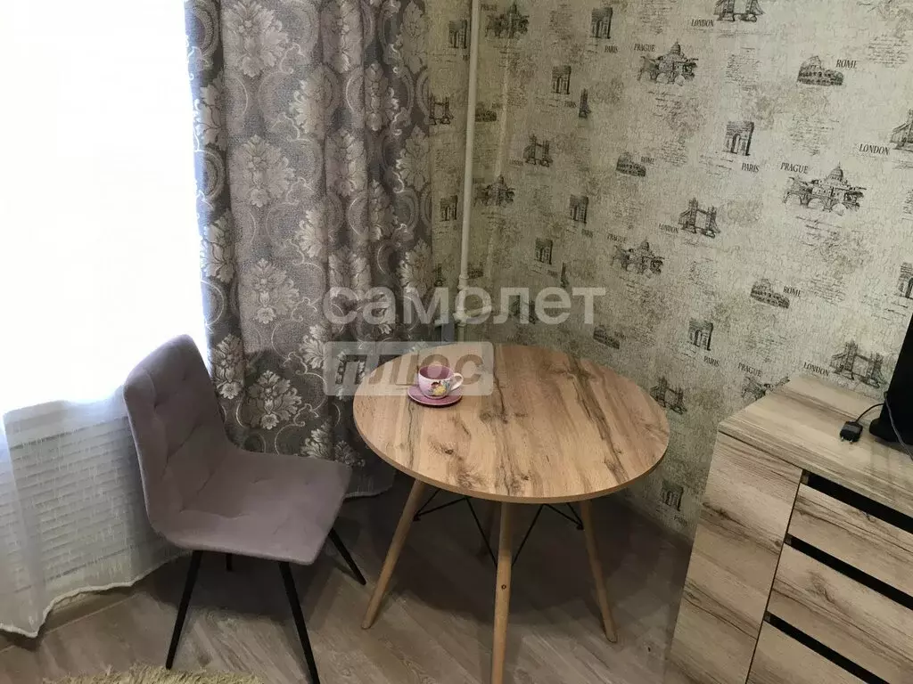 Квартира-студия: Киров, Ленинский район, улица Калинина, 67А (20 м) - Фото 1