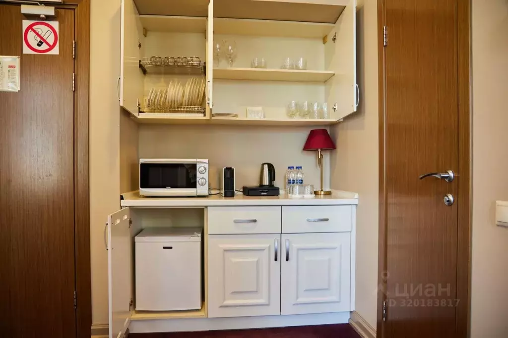 Комната Санкт-Петербург Керченский пер., 1 (40.0 м) - Фото 1