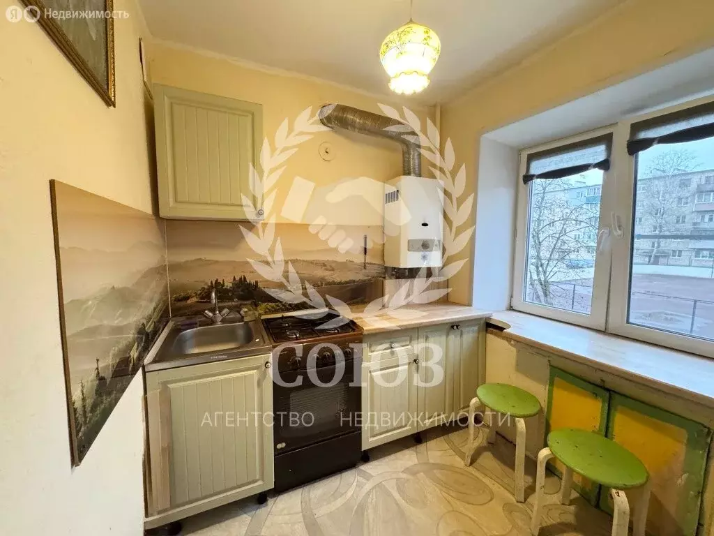 1-комнатная квартира: Боровск, улица Мира, 59 (40 м) - Фото 1