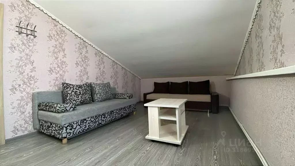 Дом в Челябинская область, Челябинск пер. 6-й Целинный, 41 (330 м) - Фото 2