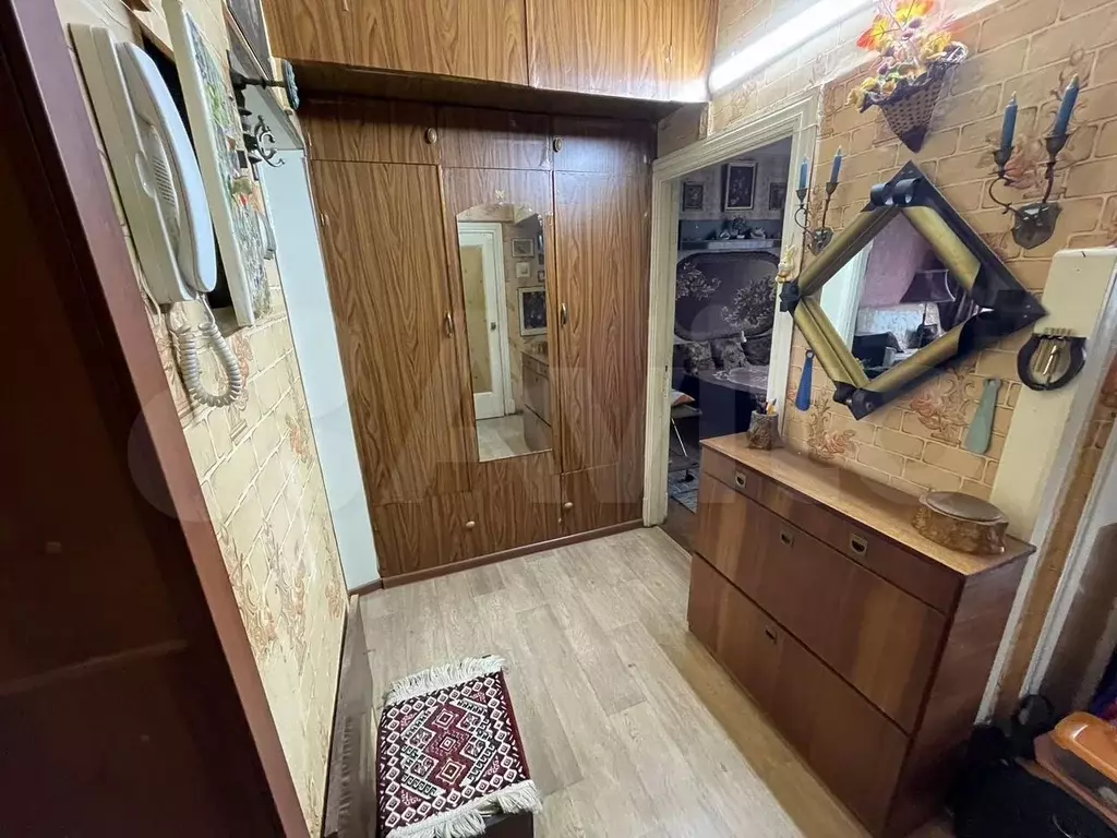 2-к. квартира, 55 м, 5/5 эт. - Фото 1