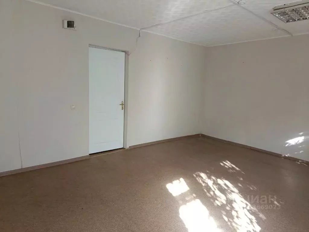 Помещение свободного назначения в Свердловская область, Первоуральск ... - Фото 1