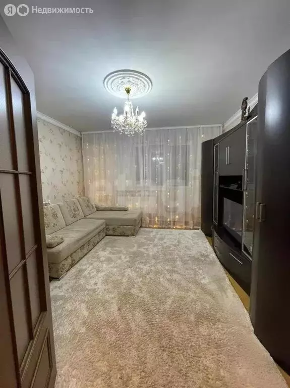 3-комнатная квартира: Якутск, улица Кузьмина, 29 (66.8 м) - Фото 2