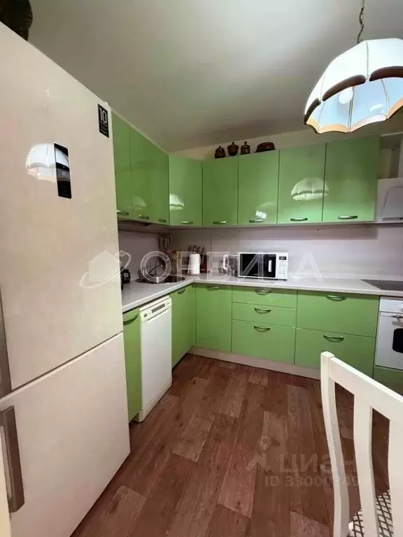 3-к кв. Тюменская область, Тюмень ул. Елизарова, 8 (63.2 м) - Фото 1