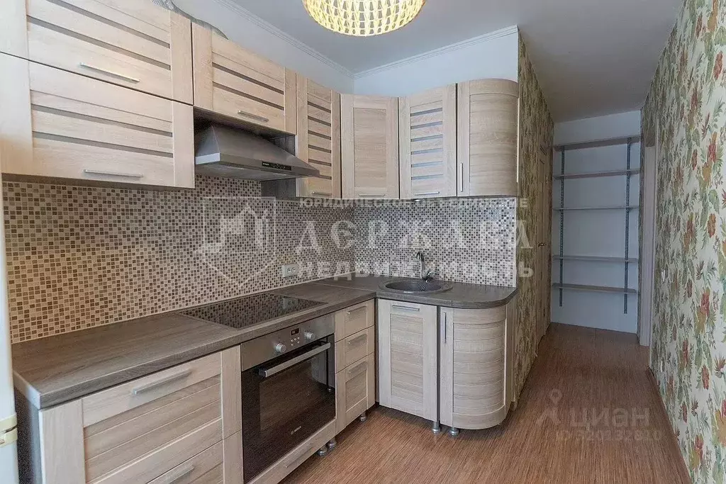 3-к кв. Кемеровская область, Кемерово Октябрьский просп., 7 (60.0 м) - Фото 0