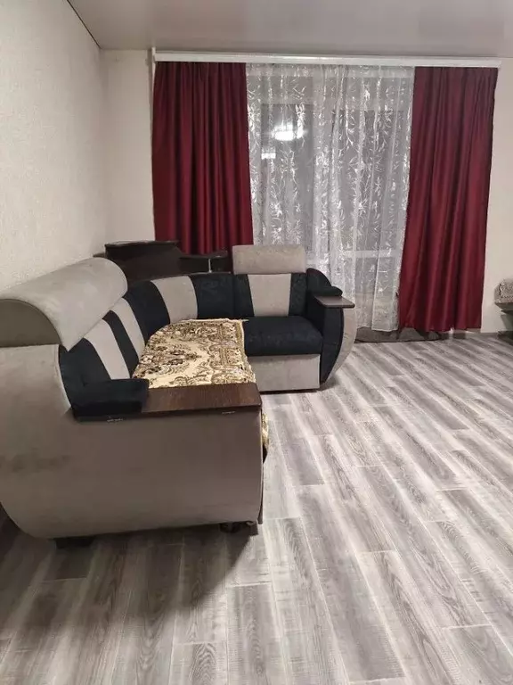 Студия Омская область, Омск Порт-Артур мкр, ул. 2-я Трамвайная, 39 ... - Фото 1