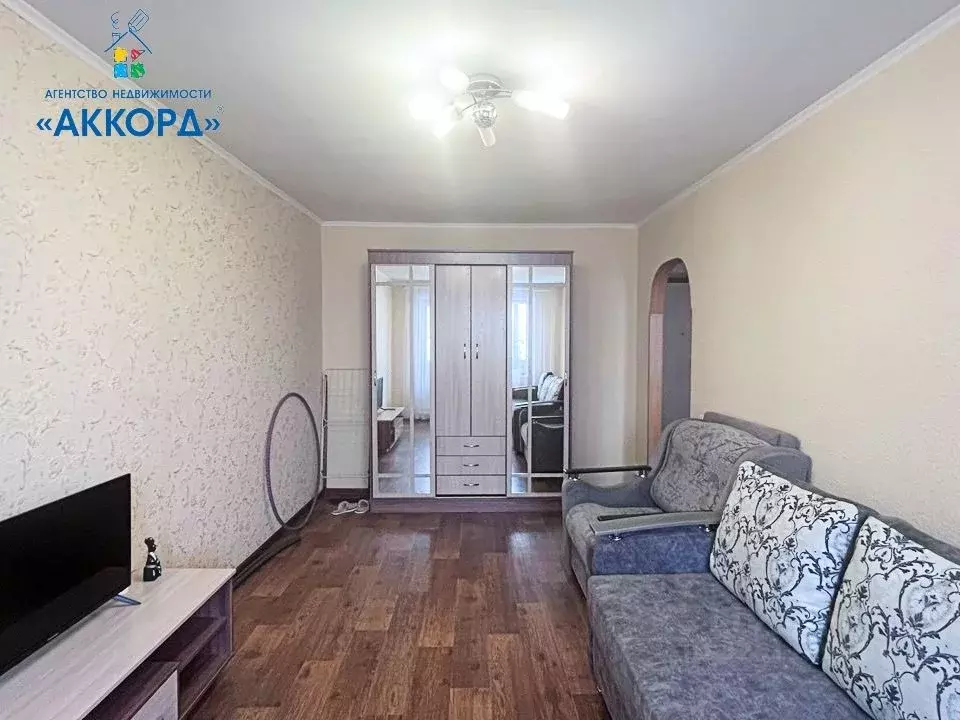 1-к кв. Алтайский край, Барнаул Новосиликатный мкр, ул. Суворова, 10 ... - Фото 2