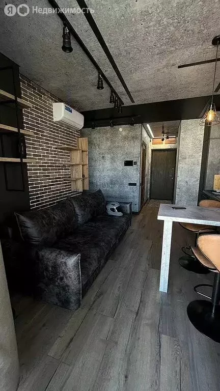 2-комнатная квартира: Тюмень, Интернациональная улица, 199к9 (37.6 м) - Фото 2