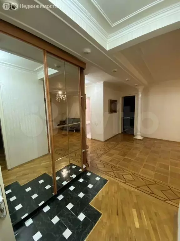 3-комнатная квартира: Махачкала, проспект Имама Шамиля, 2Б (66 м) - Фото 1
