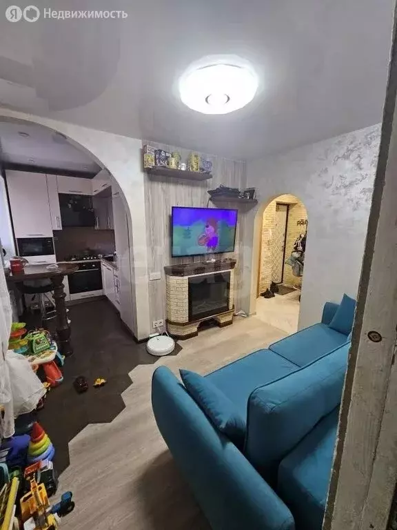 3-комнатная квартира: Добрянка, улица Победы, 31 (52 м) - Фото 1