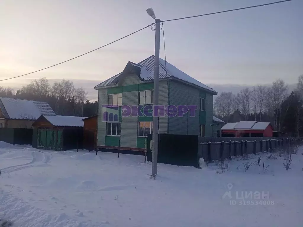 Дом в Тюменская область, Ялуторовский район, с. Новоатьялово ул. ... - Фото 0