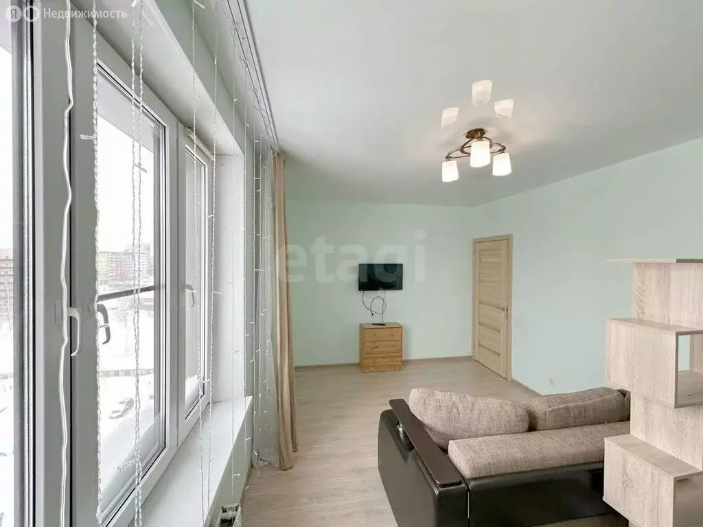 1-комнатная квартира: Киров, улица Героя Николая Рожнева, 4 (37.9 м) - Фото 2