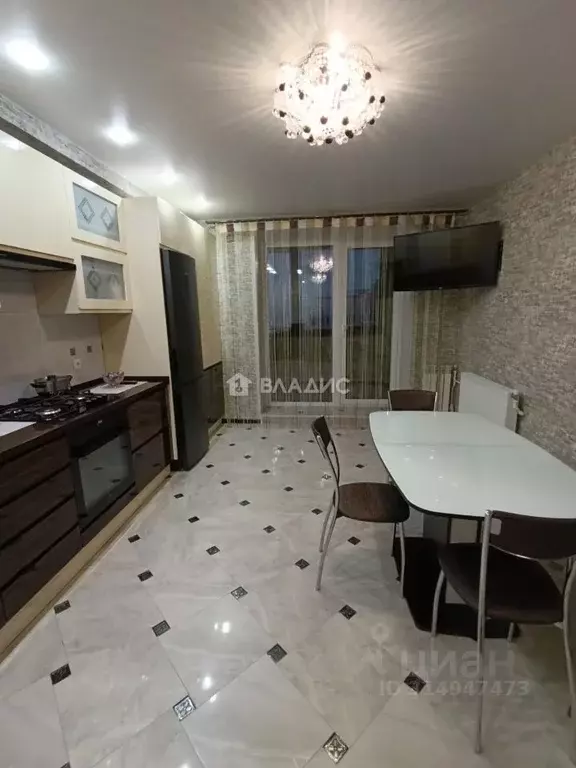 2-к кв. Владимирская область, Ковров ул. Строителей, 11 (72.02 м) - Фото 0