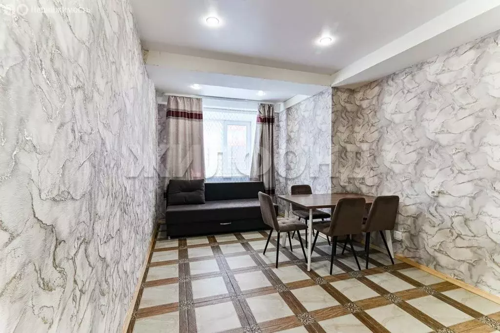 3-комнатная квартира: Барнаул, проспект Ленина, 195А (93.4 м) - Фото 1