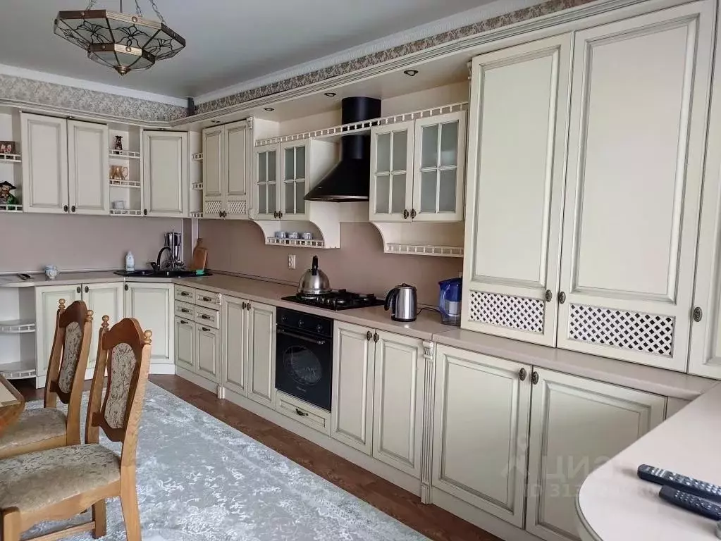 2-к кв. Ставропольский край, Ессентуки ул. Маркова, 29 (80.0 м) - Фото 0
