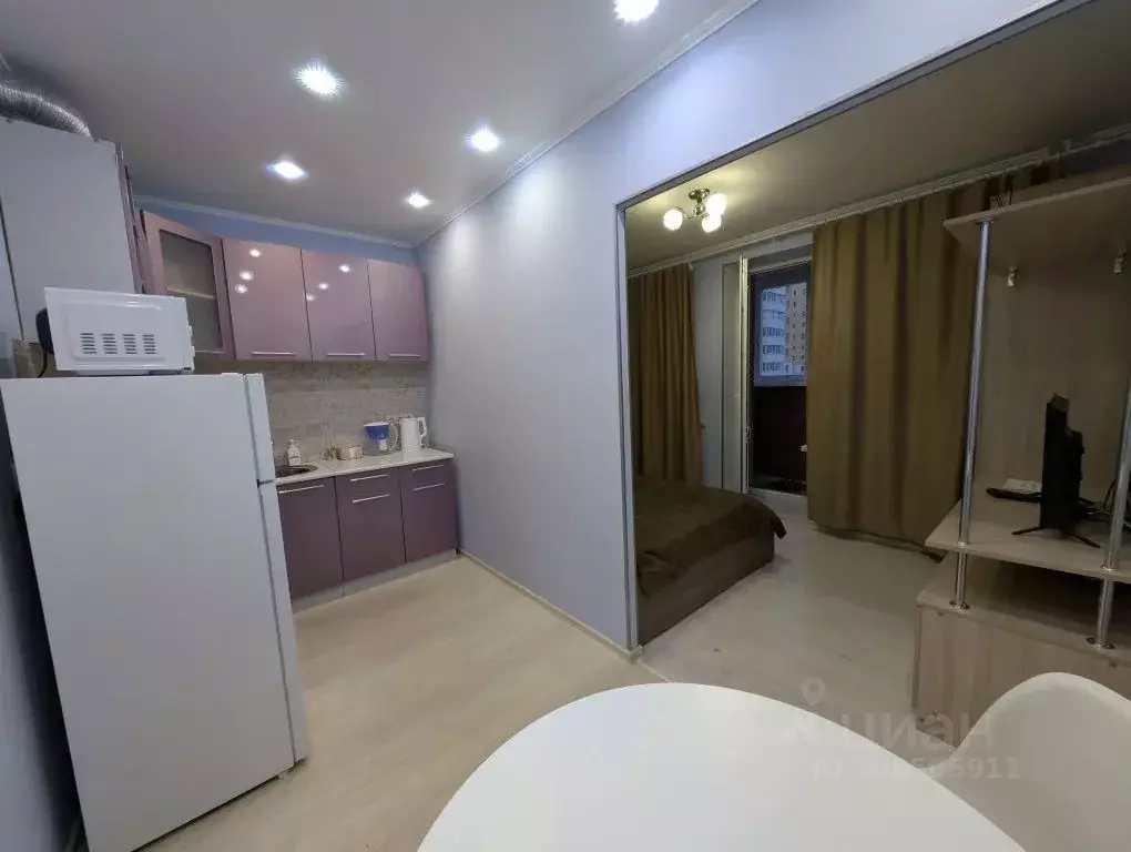 Студия Тюменская область, Тобольск 15-й мкр, 35 (27.0 м) - Фото 1