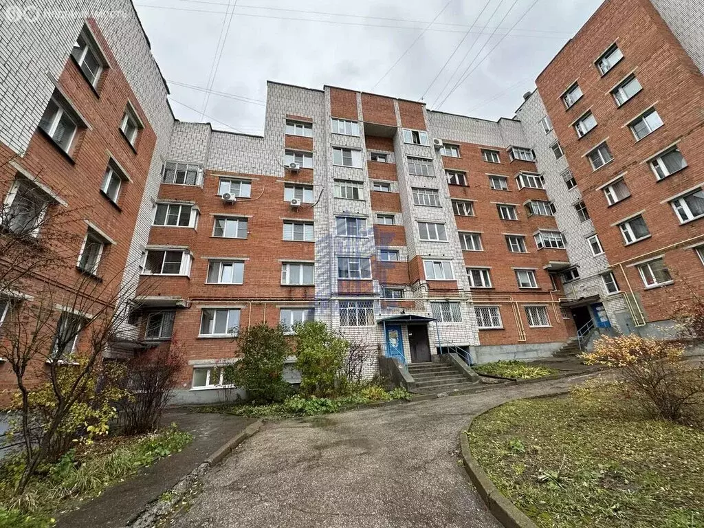 3-комнатная квартира: Чебоксары, улица Олега Кошевого, 7 (72.5 м) - Фото 2