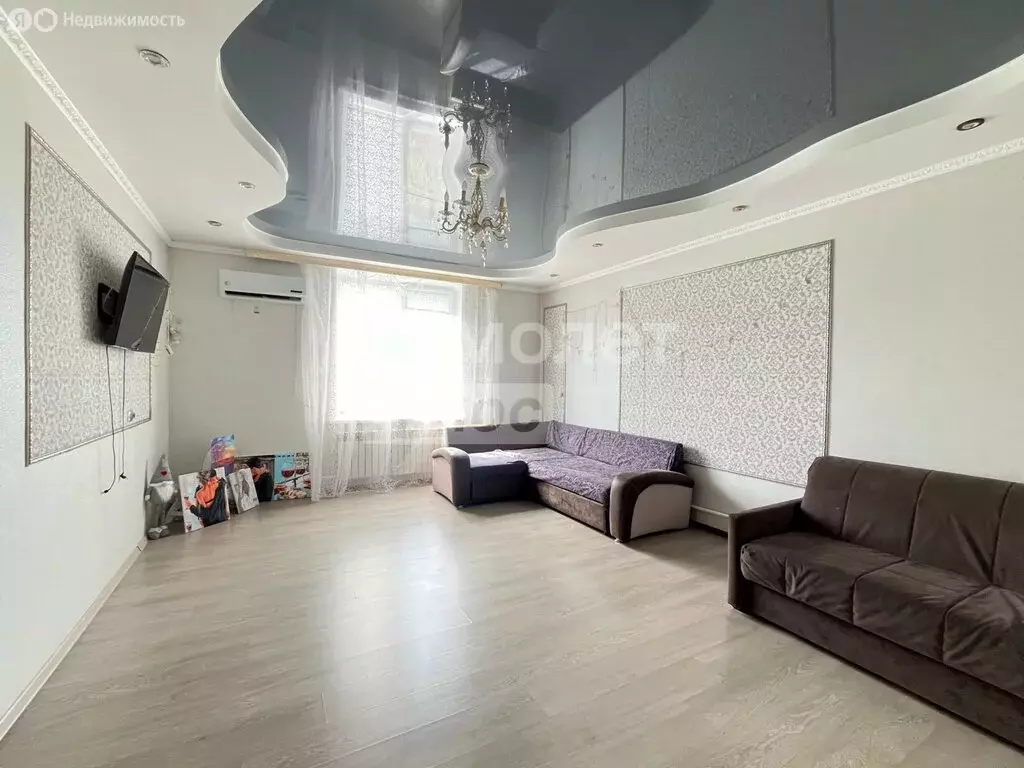 Дом в село Белосток, улица Гагарина (169.2 м) - Фото 1