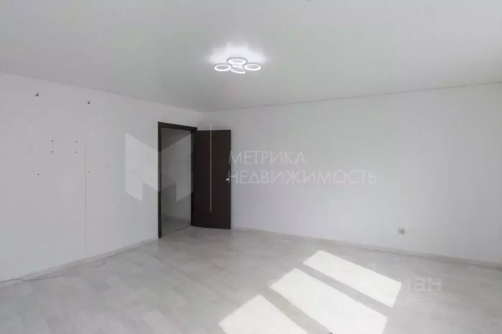 2-к кв. Тюменская область, Тюмень Широтная ул., 189к1 (76.0 м) - Фото 1