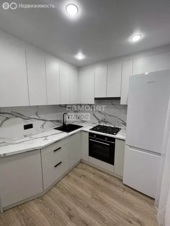 2-комнатная квартира: Ижевск, улица имени Барышникова, 73 (43 м) - Фото 1