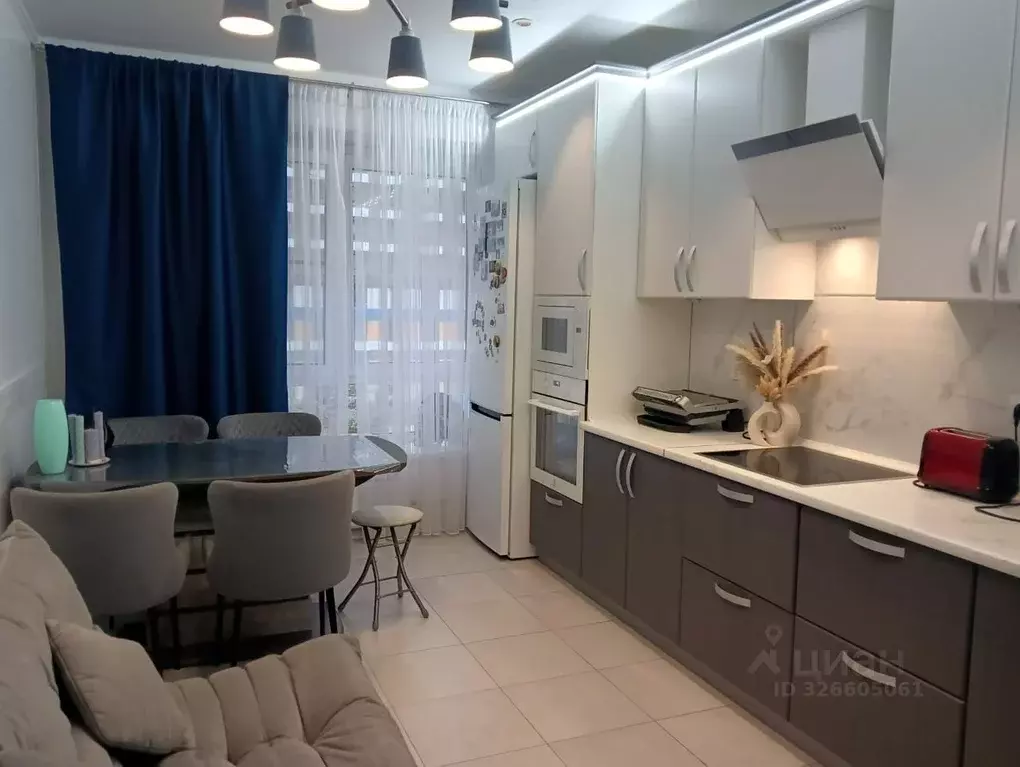 3-к кв. Московская область, Люберцы ул. Летчика Ларюшина, 4к1 (87.0 м) - Фото 1