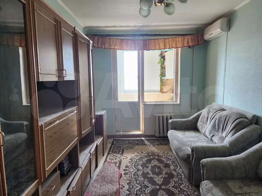 Комната 30 м в 4-к., 8/9 эт. - Фото 0