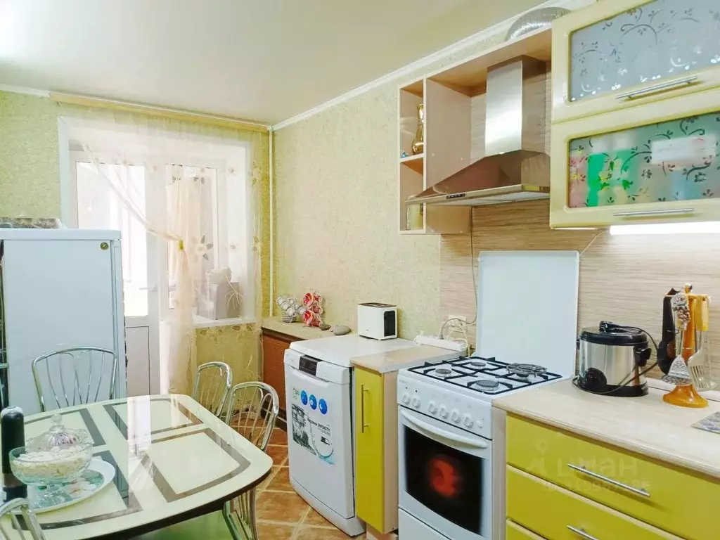 2-к кв. Саратовская область, Саратов Гвардейская ул., 44Б (45.4 м) - Фото 0