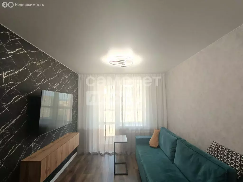 1-комнатная квартира: Ижевск, улица имени конструктора-оружейника ... - Фото 1