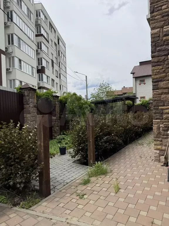 2-к. квартира, 67 м, 1/3 эт. - Фото 0