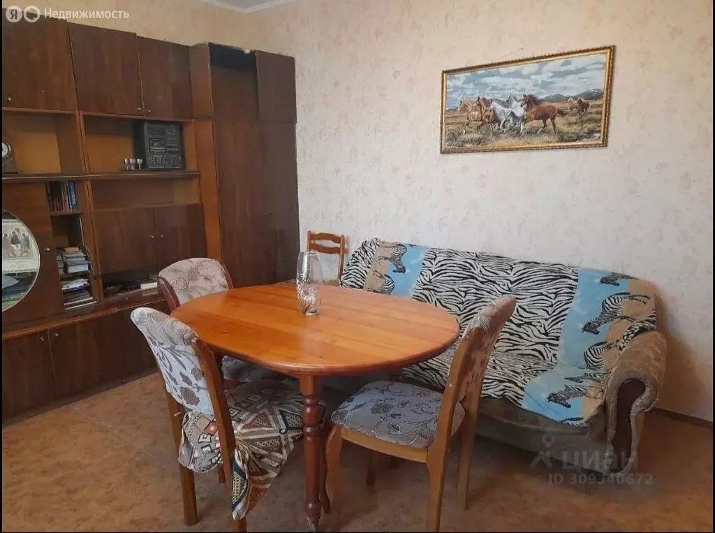 4-комнатная квартира: Нижний Тагил, Пихтовая улица, 34 (73.5 м) - Фото 0