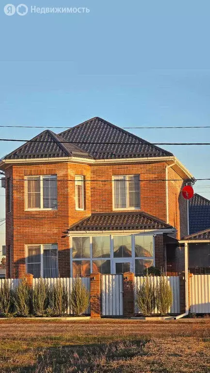 Дом в Краснодар, улица Писателя В.П. Неподобы, 60 (149.6 м) - Фото 1