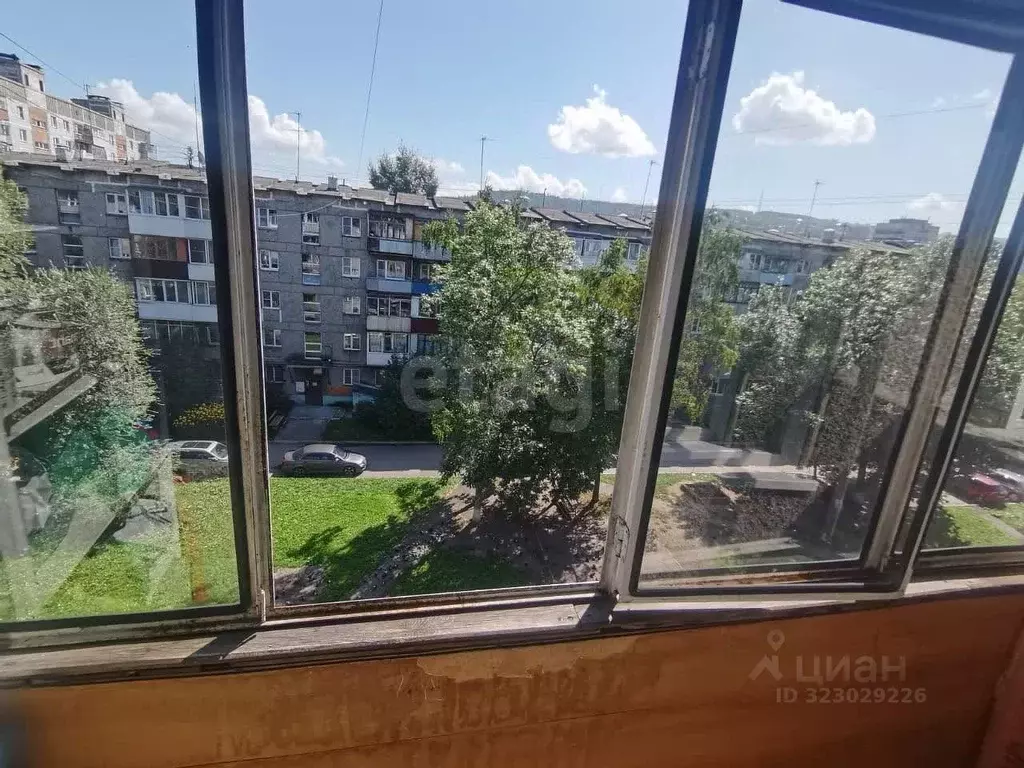 2-к кв. Кемеровская область, Новокузнецк ул. Циолковского, 4 (42.9 м) - Фото 2